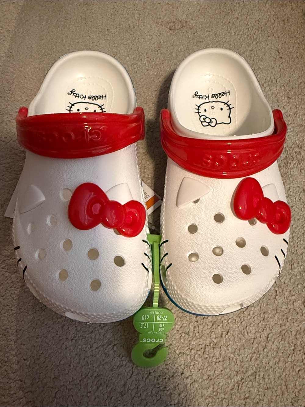 Hello Kitty crocs - Picture 2 of 3